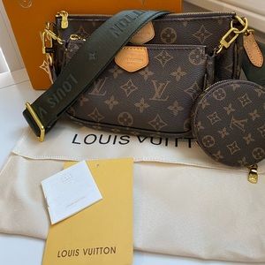 Multi Pochette in Monogram